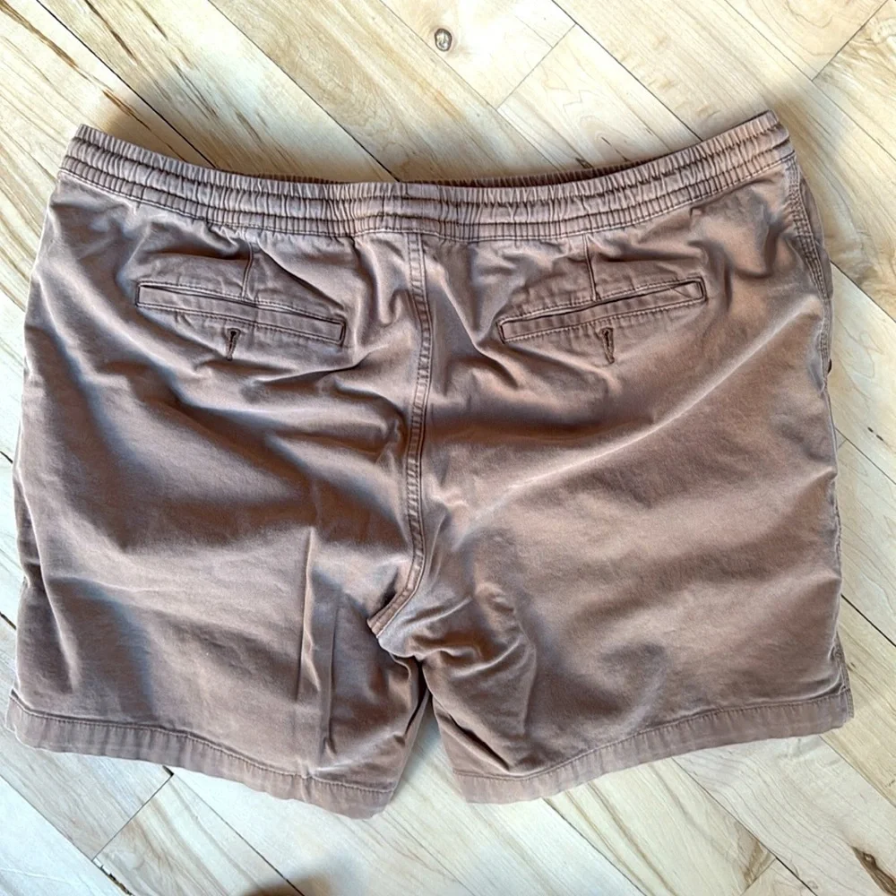 GoodThreads Men’s 7” Shorts - Picture 2 of 2